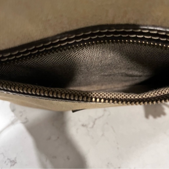 DOONEY & BOURKE Vintage 90s Monogram Crossbody Bag - Picture 8 of 16